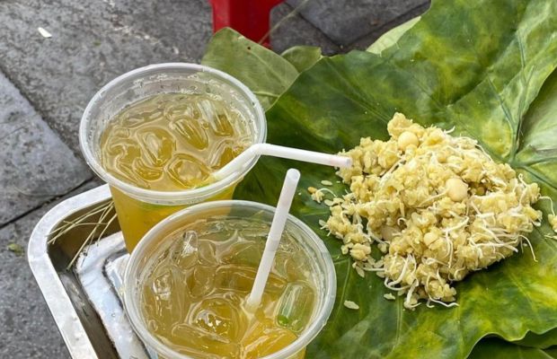 Green sticky rice in Hanoi